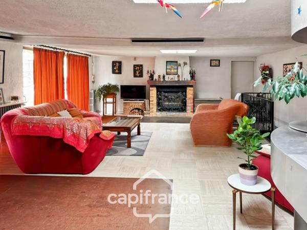 Maison familiale et polyvalente, à Ormesson-sur-Marne, au calme, 4 chambres, dépendance, 2 grands garages, terrain 496 m2