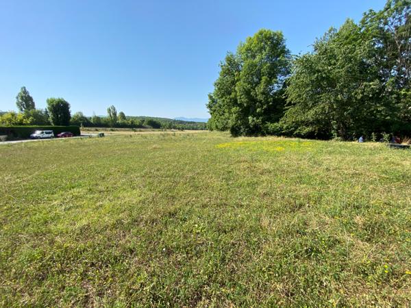A vendre terrain PLAT Gap 1174 m²