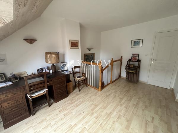 Maison 6 pièce(s) 4 chambre(s) 136 m²