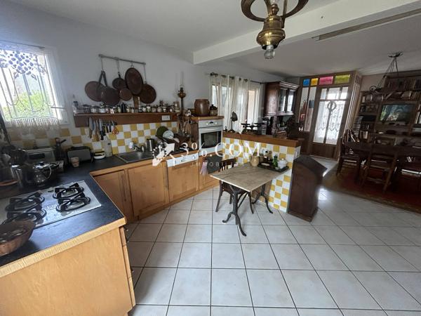 Maison 6 pièce(s) 4 chambre(s) 136 m²