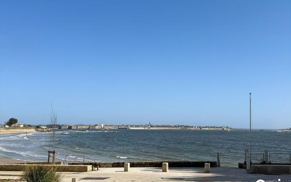 Appartement à vendre    3 pièces • 75,58 m2 Larmor-Plage