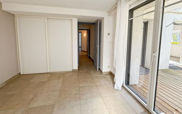 Appartement à vendre    3 pièces • 75,58 m2 Larmor-Plage