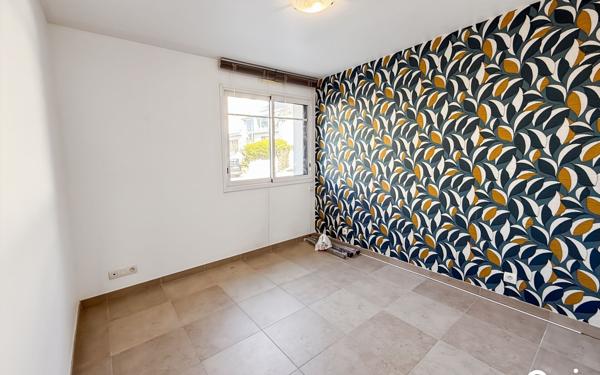 Appartement à vendre    3 pièces • 75,58 m2 Larmor-Plage