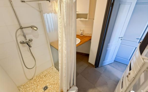 Appartement à vendre    3 pièces • 75,58 m2 Larmor-Plage