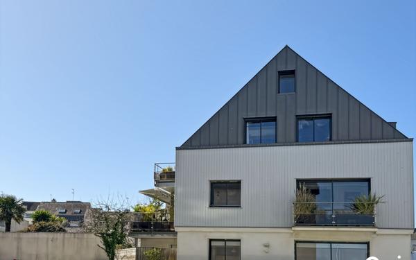 Appartement à vendre    3 pièces • 75,58 m2 Larmor-Plage