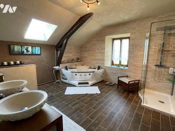 MIELAN (32) à 5min, superbe Gasconne et dépendances entièrement rénovée, superbe vue Pyrénées