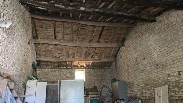 Maison rurale à vendre à Melle dans les Deux-Sèvres (79500), ref : 12434