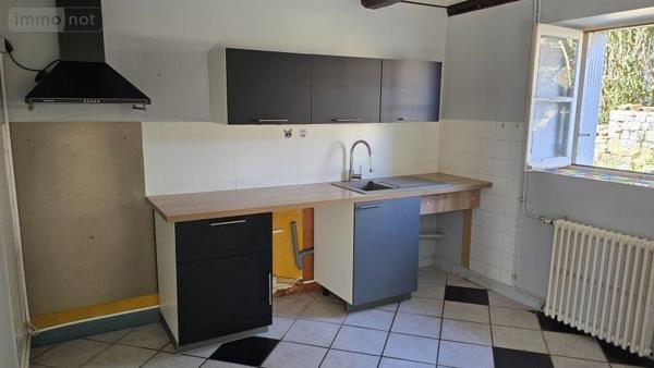 Maison rurale à vendre à Melle dans les Deux-Sèvres (79500), ref : 12434