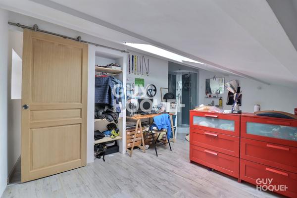 MAISON À VENDRE DE 7 PIÈCES DE 216,00 M²