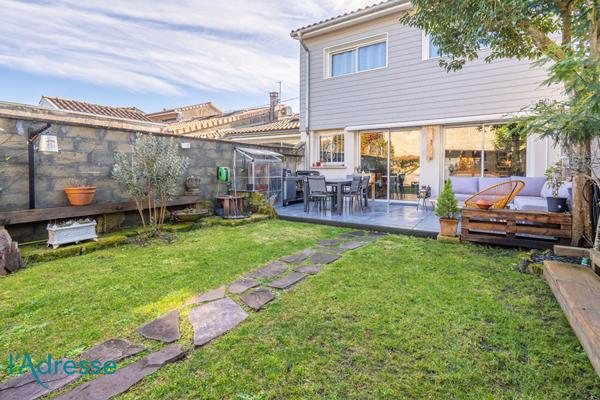 TALENCE - Belle échoppe de plus de 133 m² avec beau jardin et cave