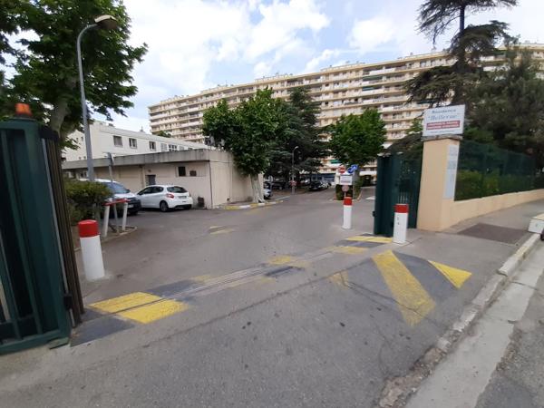 Annexes stationnement