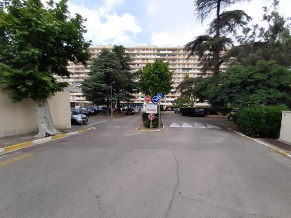 Annexes stationnement