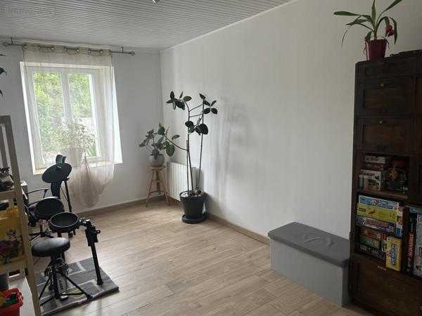 Maison à vendre à Ploumagoar dans les Côtes-d'Armor (22970), ref : 22064-1274