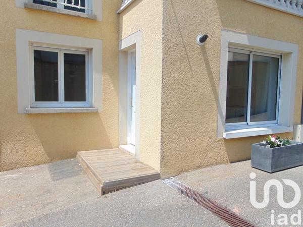 Appartement 2 pièces de 52 m² à Chassieu (69680)