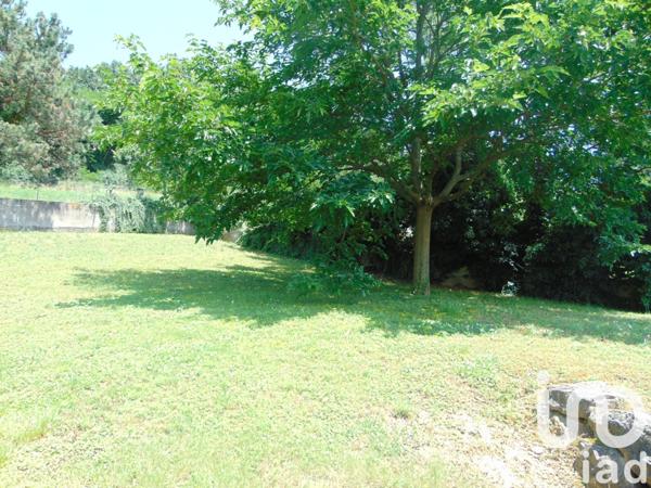 Appartement 2 pièces de 52 m² à Chassieu (69680)