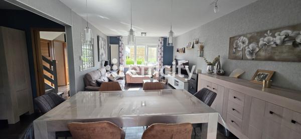 Maison
         5 pièces
        - 91 m² Exclusivité 289 000 € *