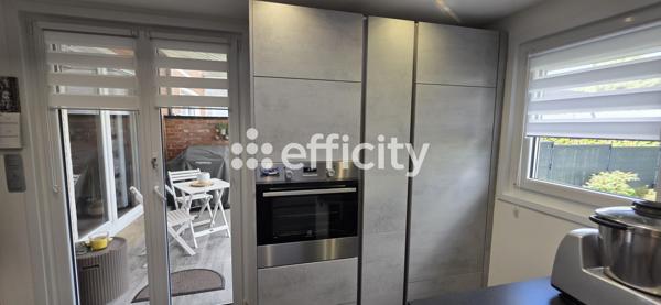 Maison
         5 pièces
        - 91 m² Exclusivité 289 000 € *