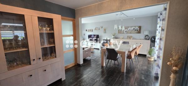 Maison
         5 pièces
        - 91 m² Exclusivité 289 000 € *