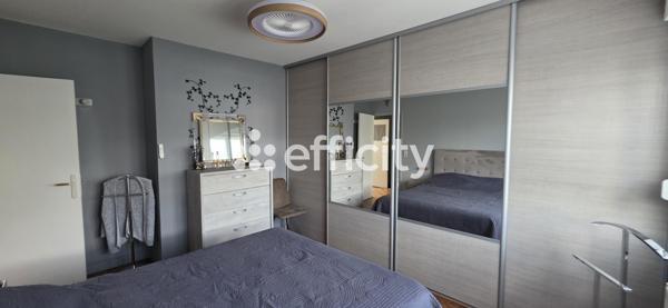 Maison
         5 pièces
        - 91 m² Exclusivité 289 000 € *