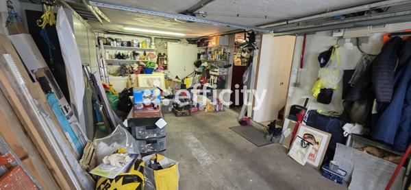 Maison
         5 pièces
        - 91 m² Exclusivité 289 000 € *