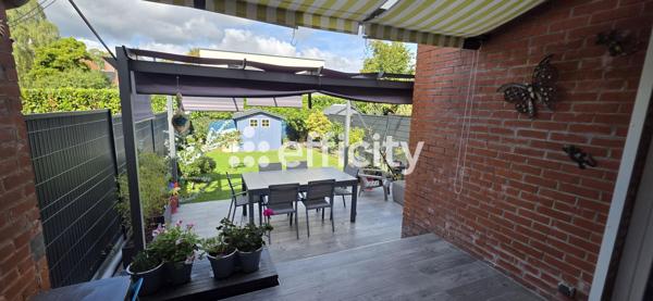Maison
         5 pièces
        - 91 m² Exclusivité 289 000 € *