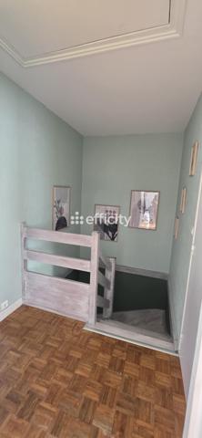 Maison
         5 pièces
        - 91 m² Exclusivité 289 000 € *