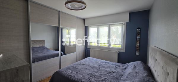 Maison
         5 pièces
        - 91 m² Exclusivité 289 000 € *