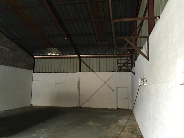 Baie-Mahault (97122) A LOUER DEPOT D'ENVIRON 200 M2