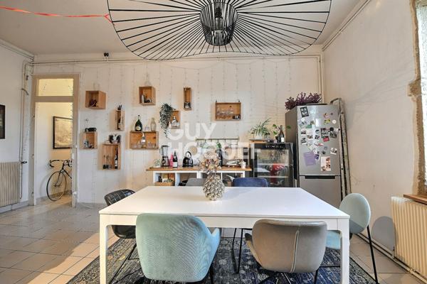 À vendre au COEUR DE MONPLAISIR, appartement T3 de 104 m² avec garage et cave - Lyon (69008)