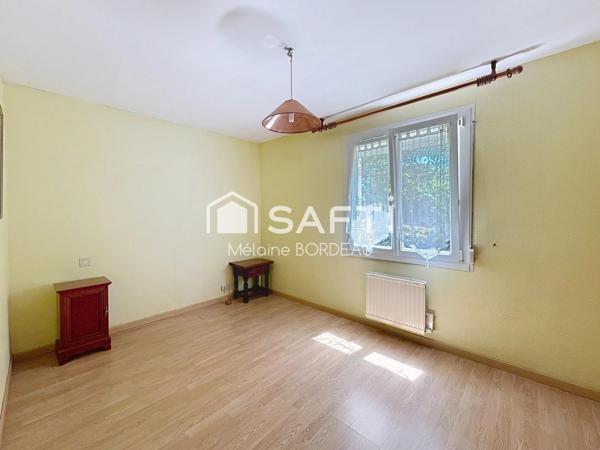 Maison familiale avec potentiel d’aménagement – proche commodités et écoles à pied