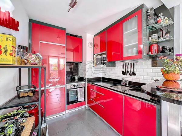 DUPLEX  sans VIS-A-VIS PROCHE TOUTES COMMODITES