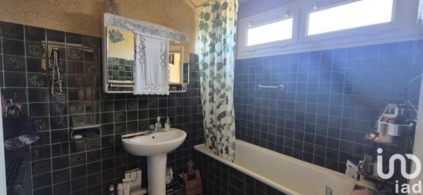 House for sale 5 rooms 111 m² Saint-Jean-d'Angély