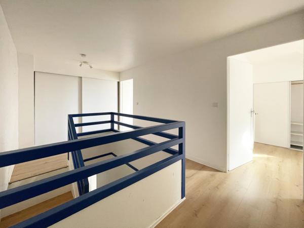 Duplex T4 lumineux de 103 m² - Île de Nantes – Place Galarne