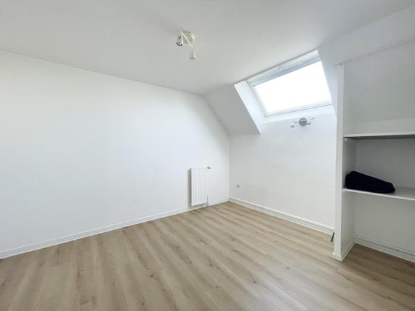 Duplex T4 lumineux de 103 m² - Île de Nantes – Place Galarne