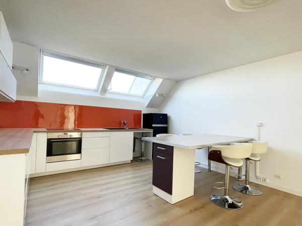 Duplex T4 lumineux de 103 m² - Île de Nantes – Place Galarne