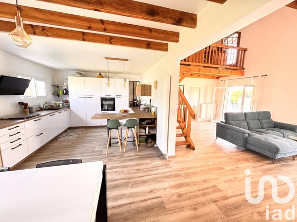 Maison à vendre 5 pièces 142 m² Saint-Martin-de-Seignanx