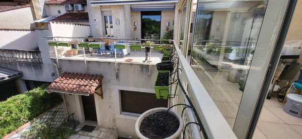 immeuble avec 3 appartements et un local commercial Centre Bergerac