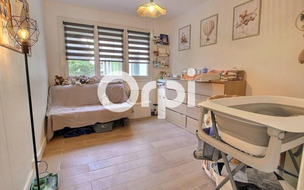 Appartement à vendre    3 pièces • 55,70 m2 Marseille 10