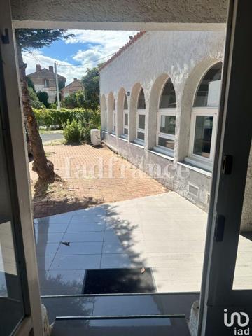 Boutique/Local commercial à vendre 330 m² Villemolaque