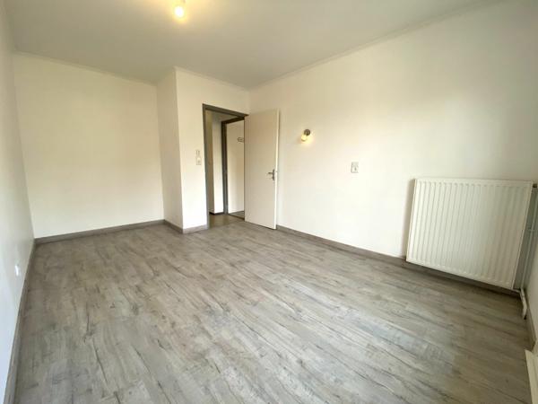 Immeuble à vendre    6 pièces •  Agen