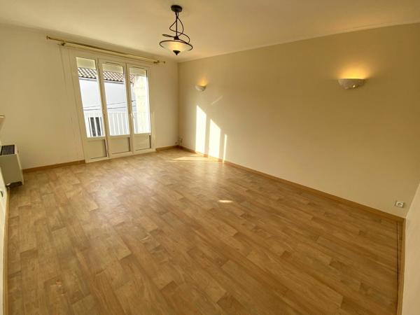 Immeuble à vendre    6 pièces •  Agen