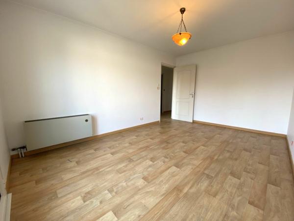 Immeuble à vendre    6 pièces •  Agen