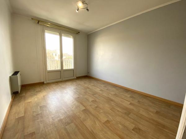 Immeuble à vendre    6 pièces •  Agen