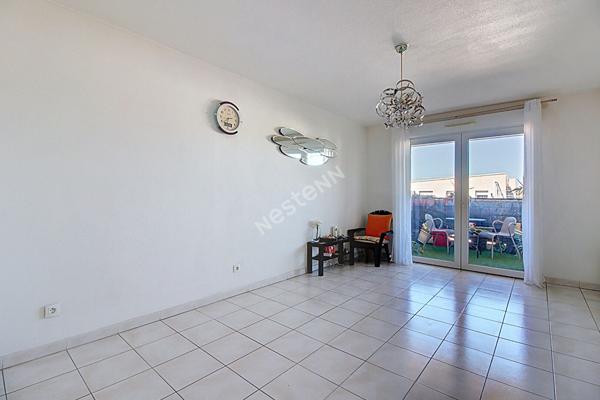 Appartement T2 de 43 m² environ avec terrasse ? Vitrolles ? Petite copropriété sécurisée