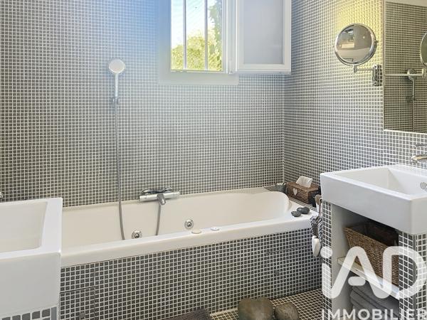 Maison à vendre 5 pièces 92 m² Cheval-Blanc