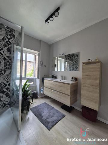 Maison avec local à La Ferté Macé