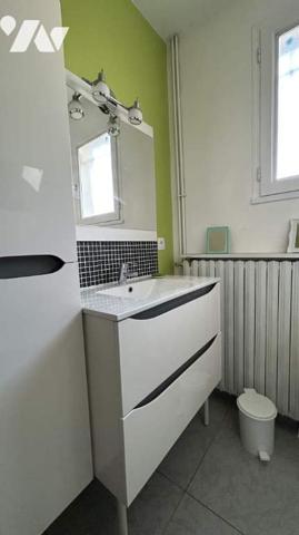 PAVILLON PLAIN PIED PRES CENTRE