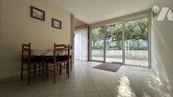 PAVILLON PLAIN PIED PRES CENTRE