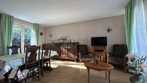 PAVILLON PLAIN PIED PRES CENTRE