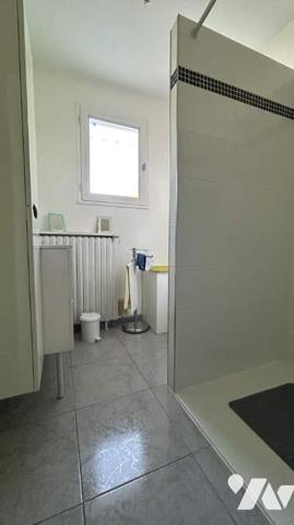 PAVILLON PLAIN PIED PRES CENTRE